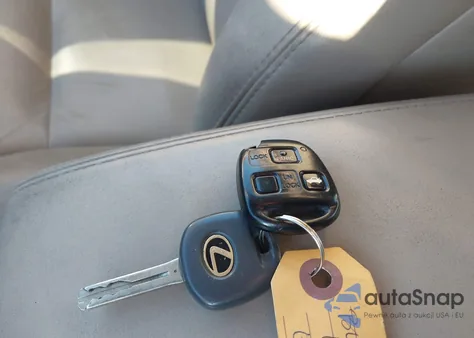 2004 Lexus Es 330 из США, поврежденный, VIN JTHBA30G745044783